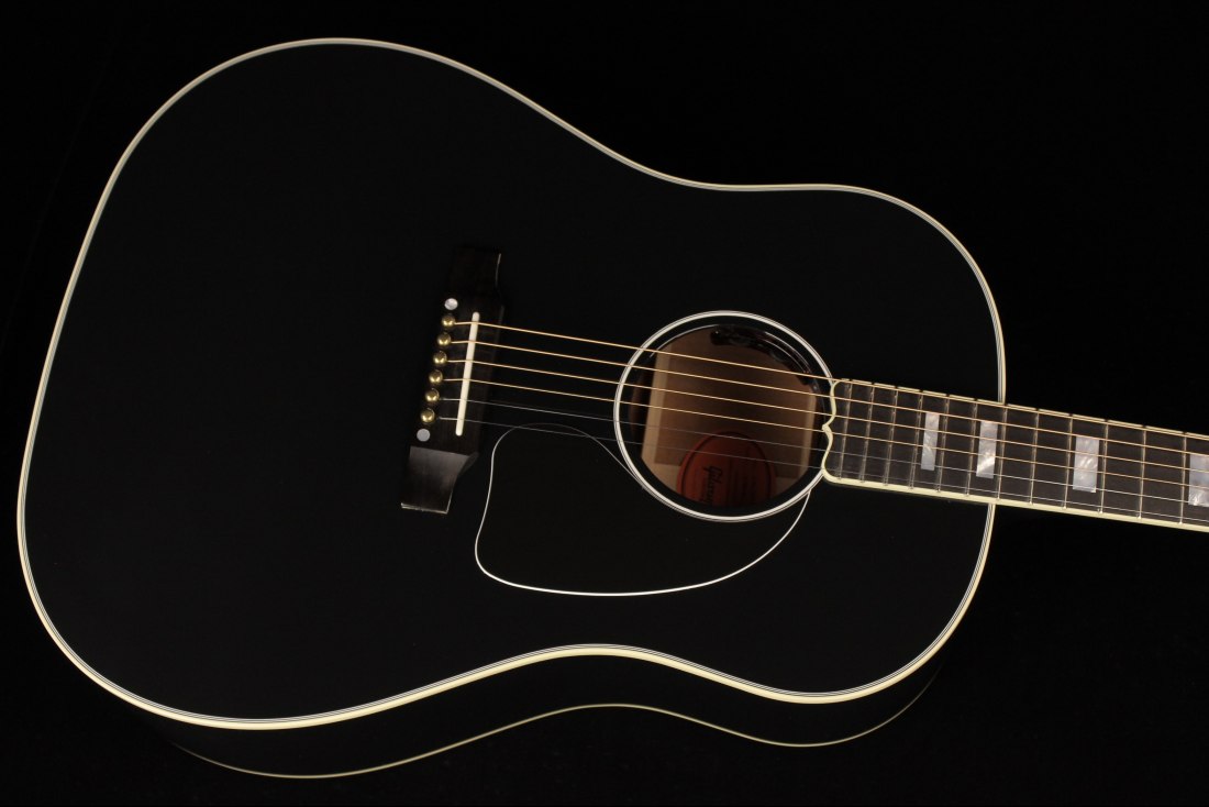 Gibson J-45 Custom
