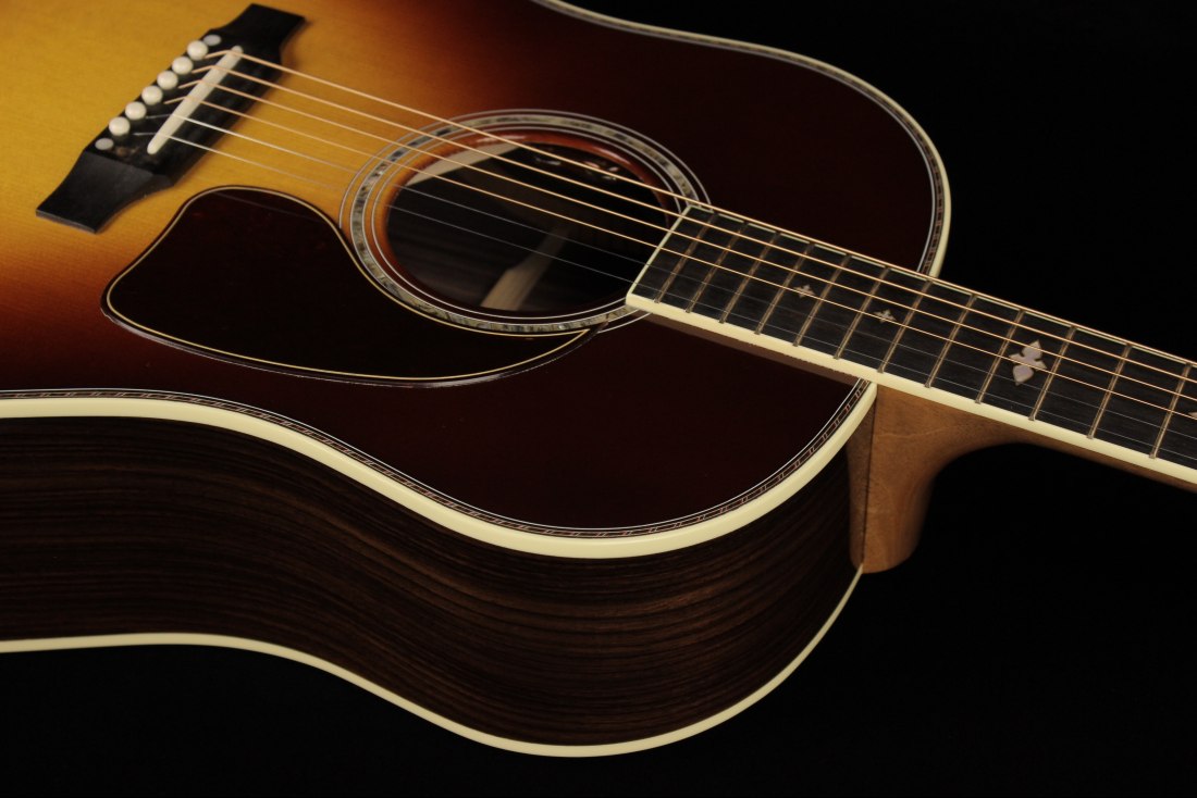 Gibson J-45 Deluxe