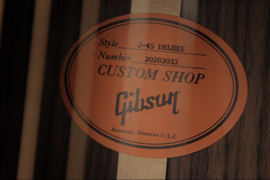 Gibson J-45 Deluxe