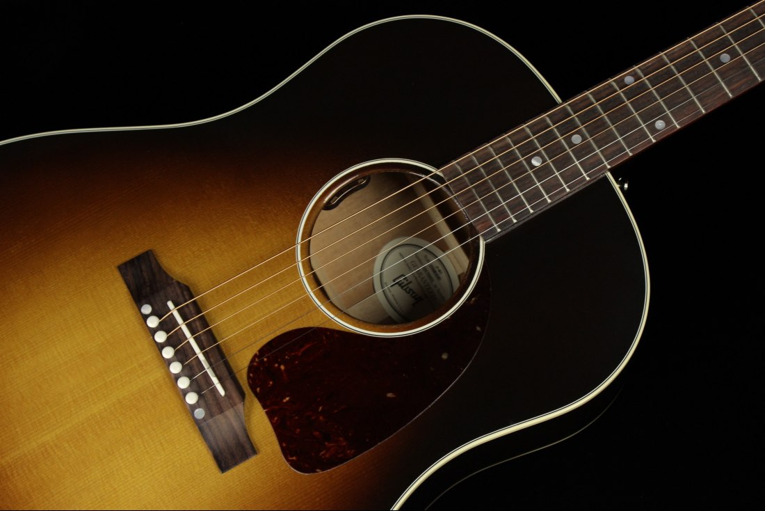 Gibson J-45 Standard