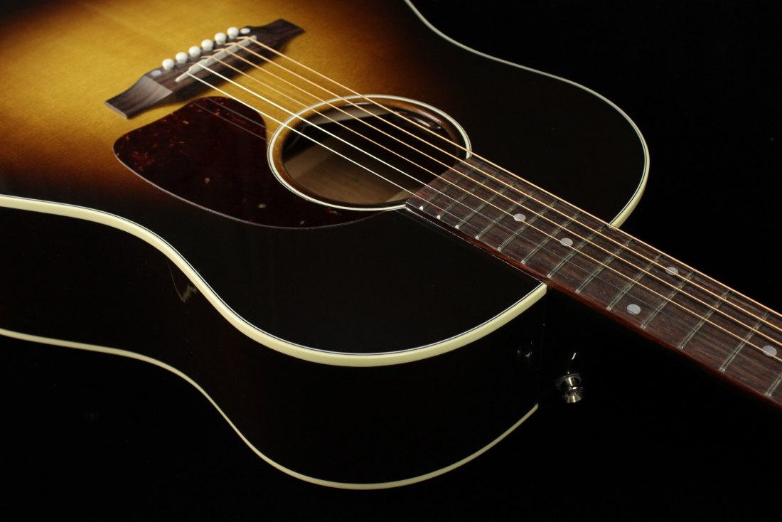 Gibson J-45 Standard