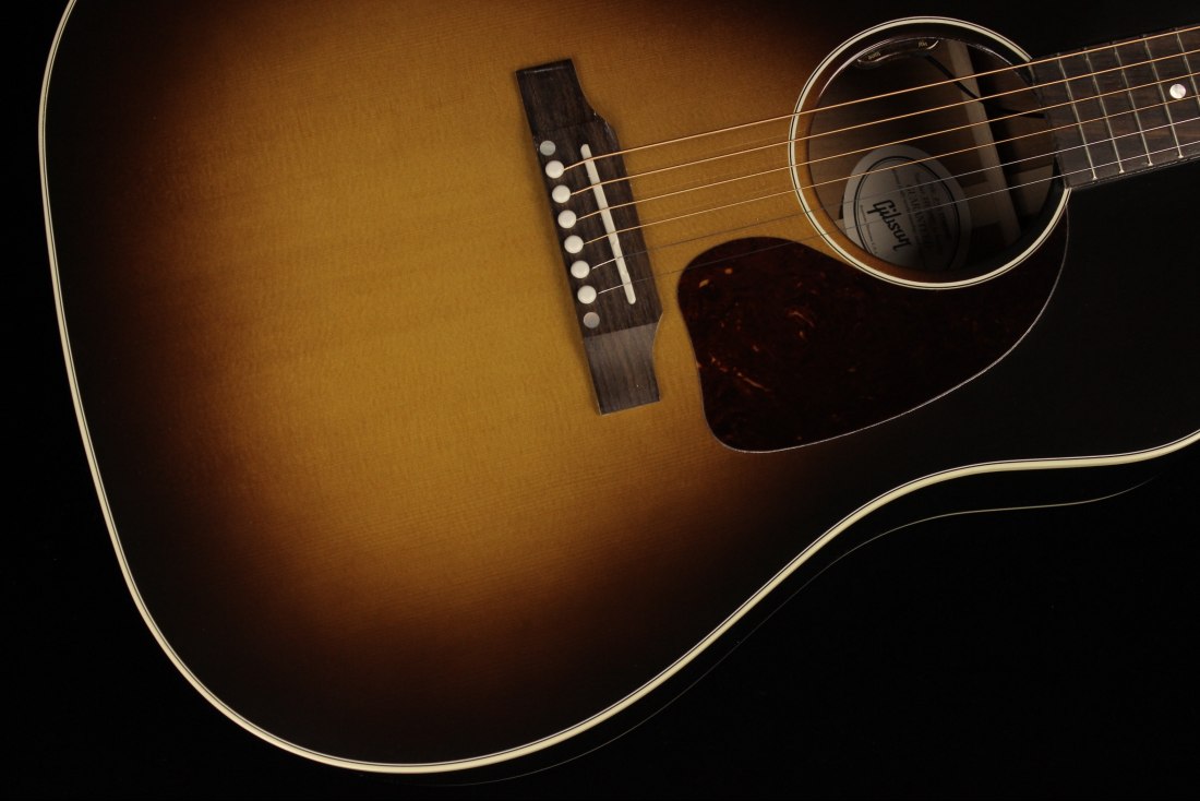 Gibson J-45 Standard