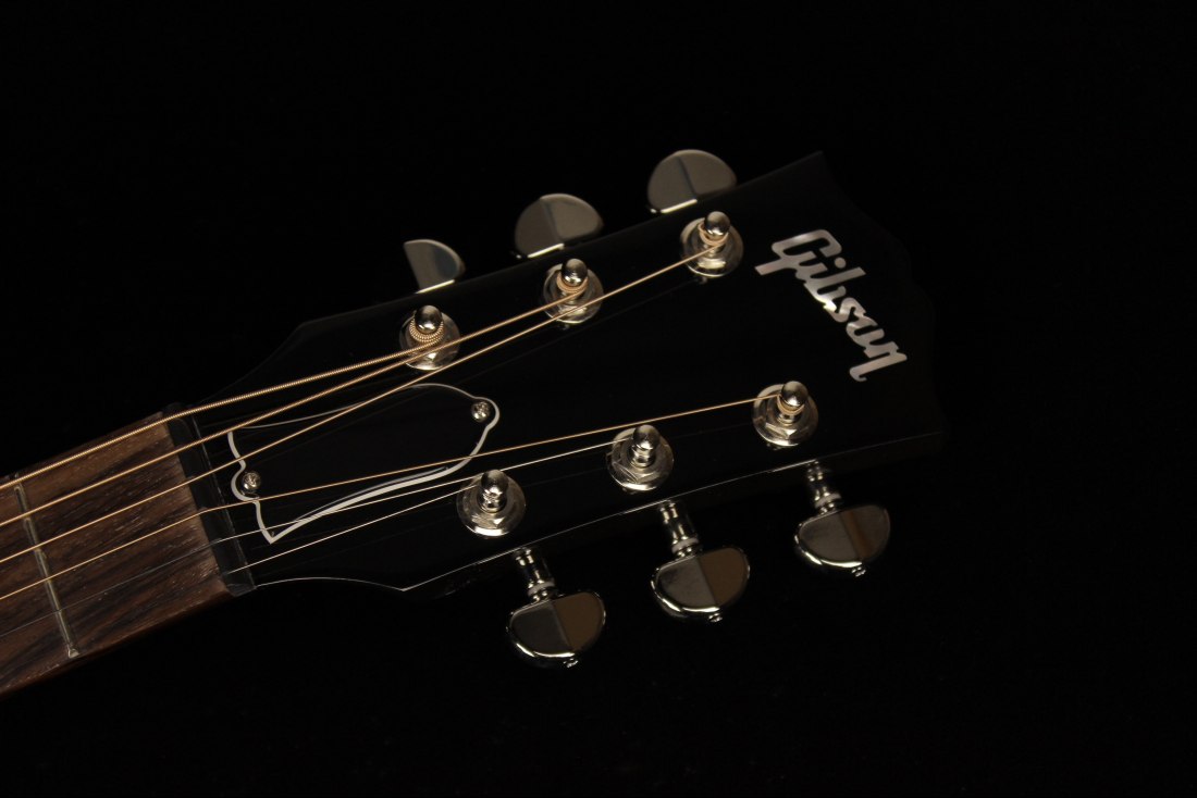 Gibson J-45 Standard - VS