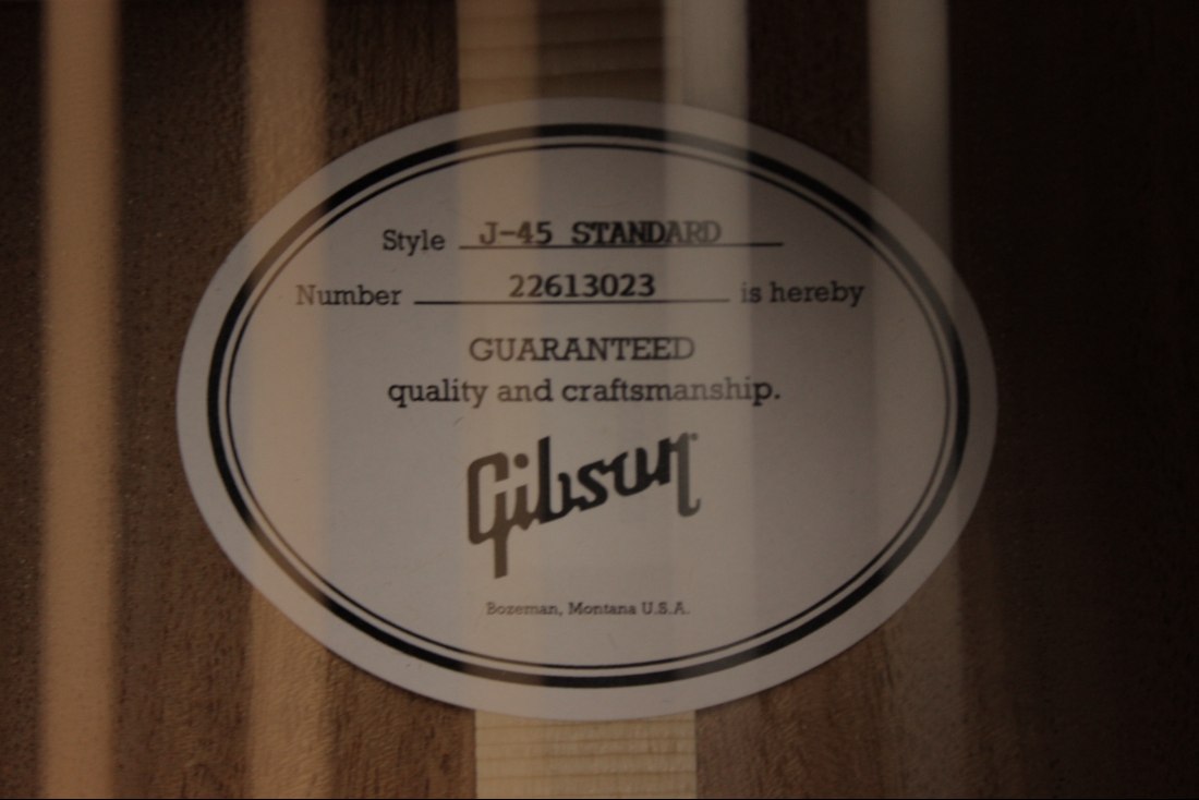 Gibson J-45 Standard - VS