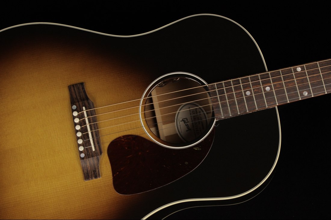 Gibson J-45 Standard