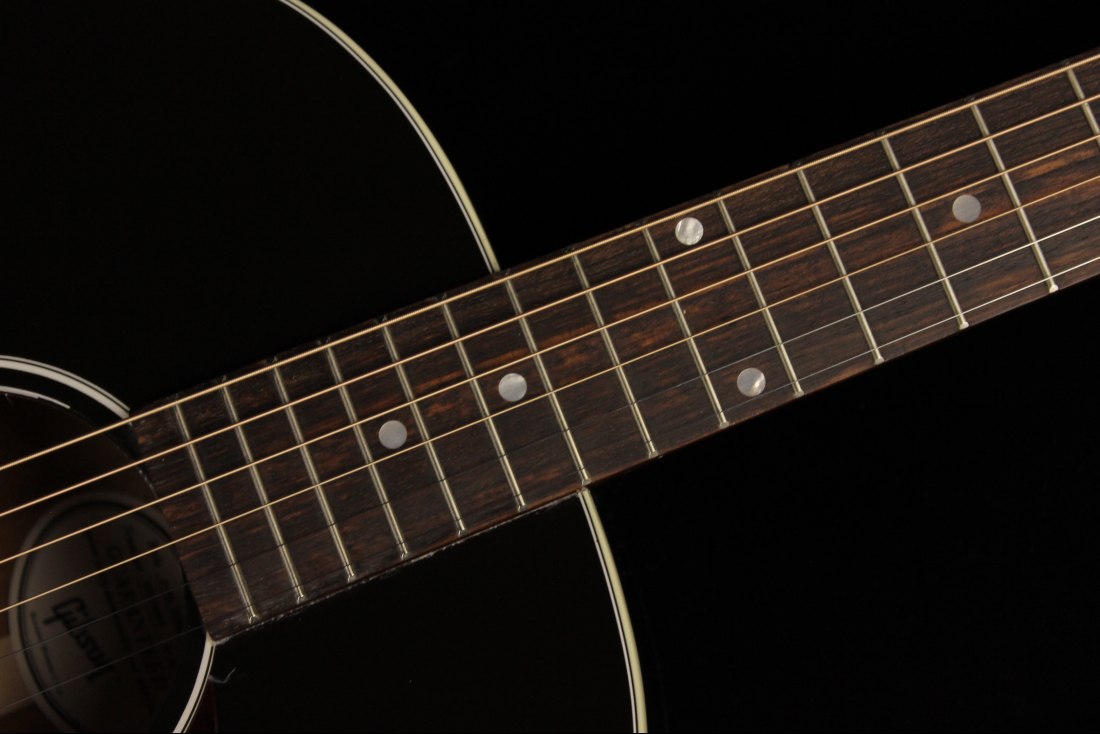 Gibson J-45 Standard