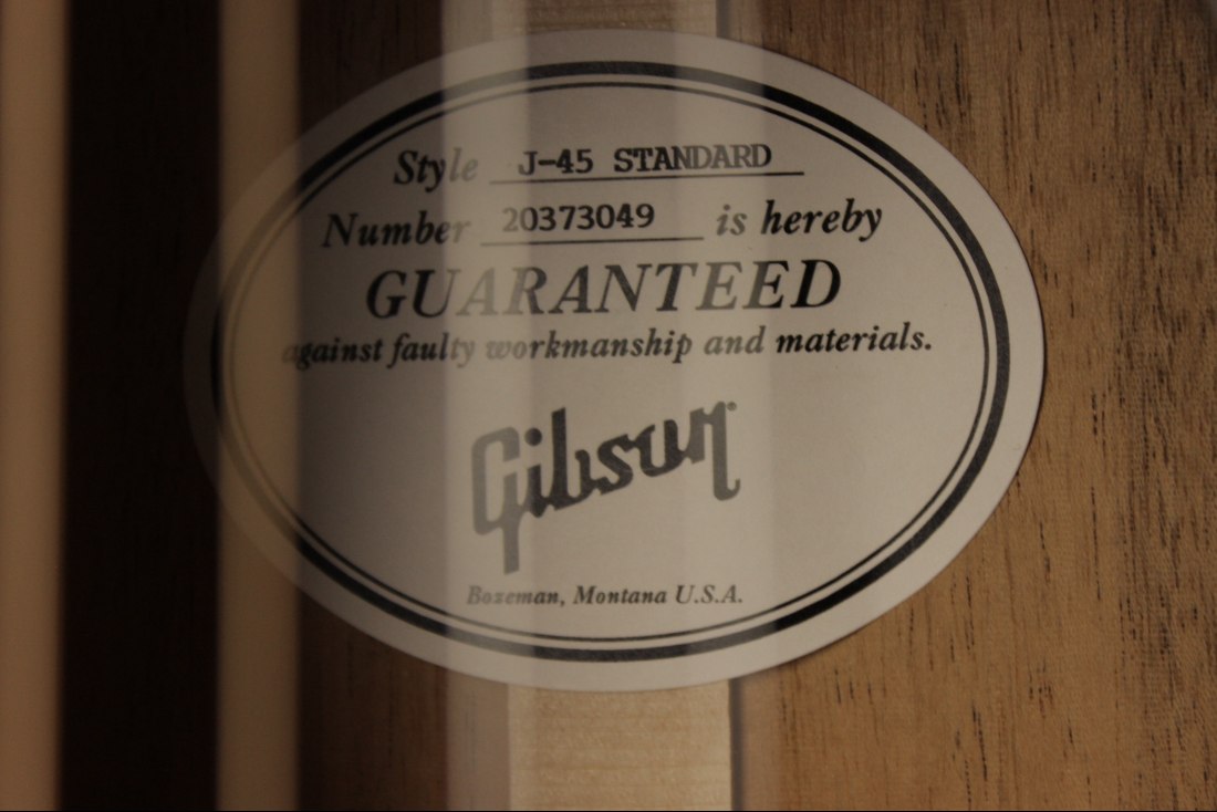 Gibson J-45 Standard