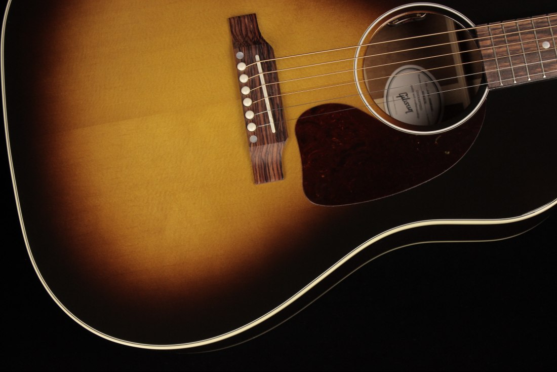 Gibson J-45 Standard