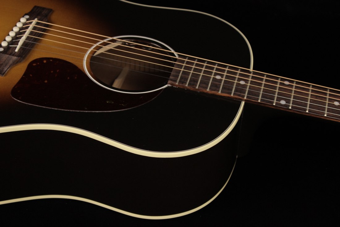 Gibson J-45 Standard