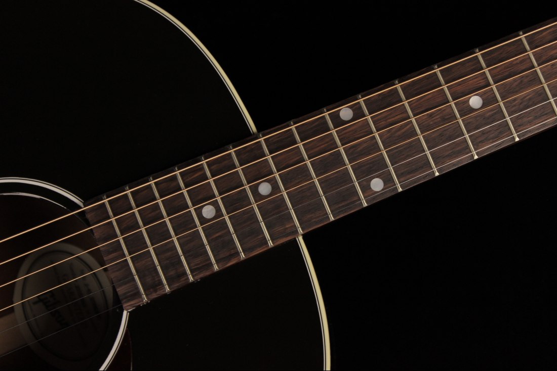 Gibson J-45 Standard