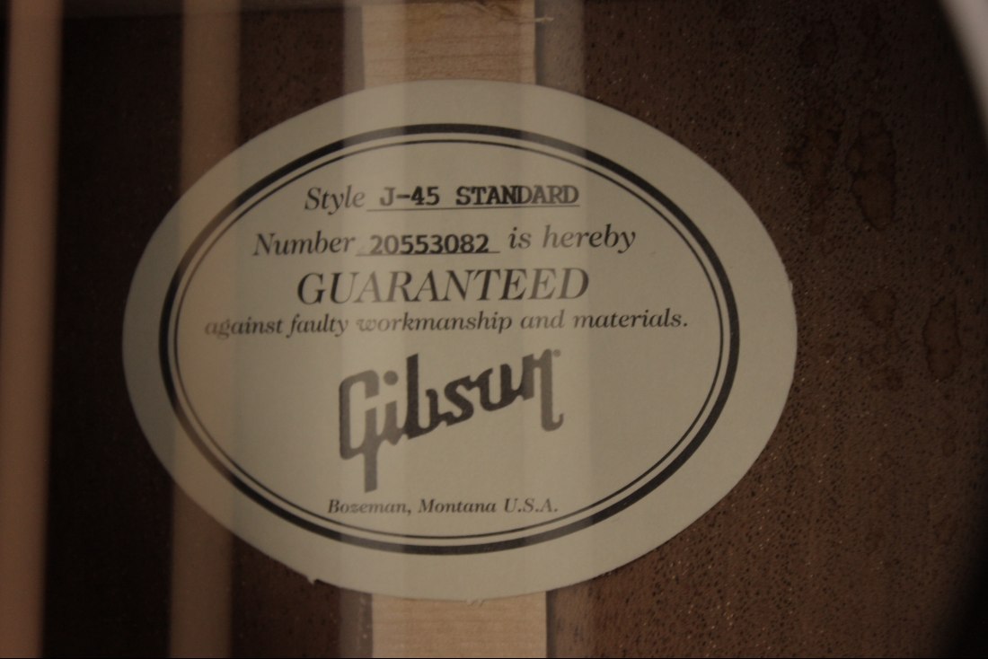 Gibson J-45 Standard