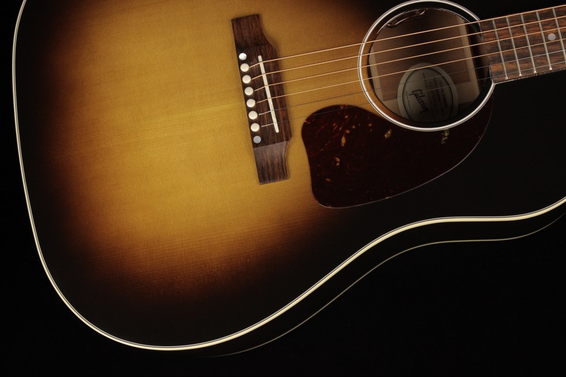 Gibson J-45 Standard