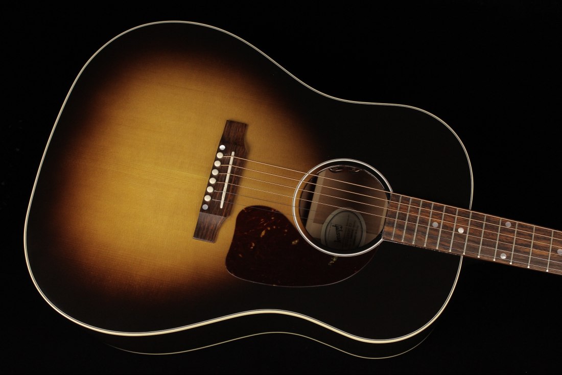 Gibson J-45 Standard