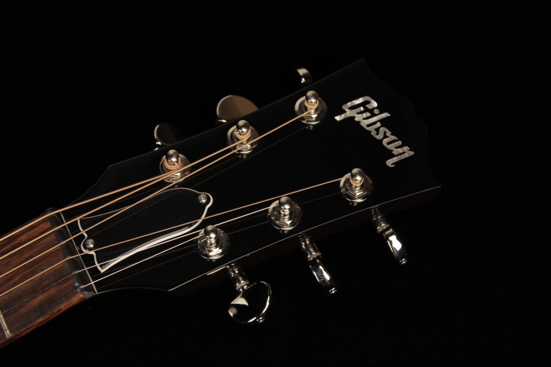 Gibson J-45 Standard