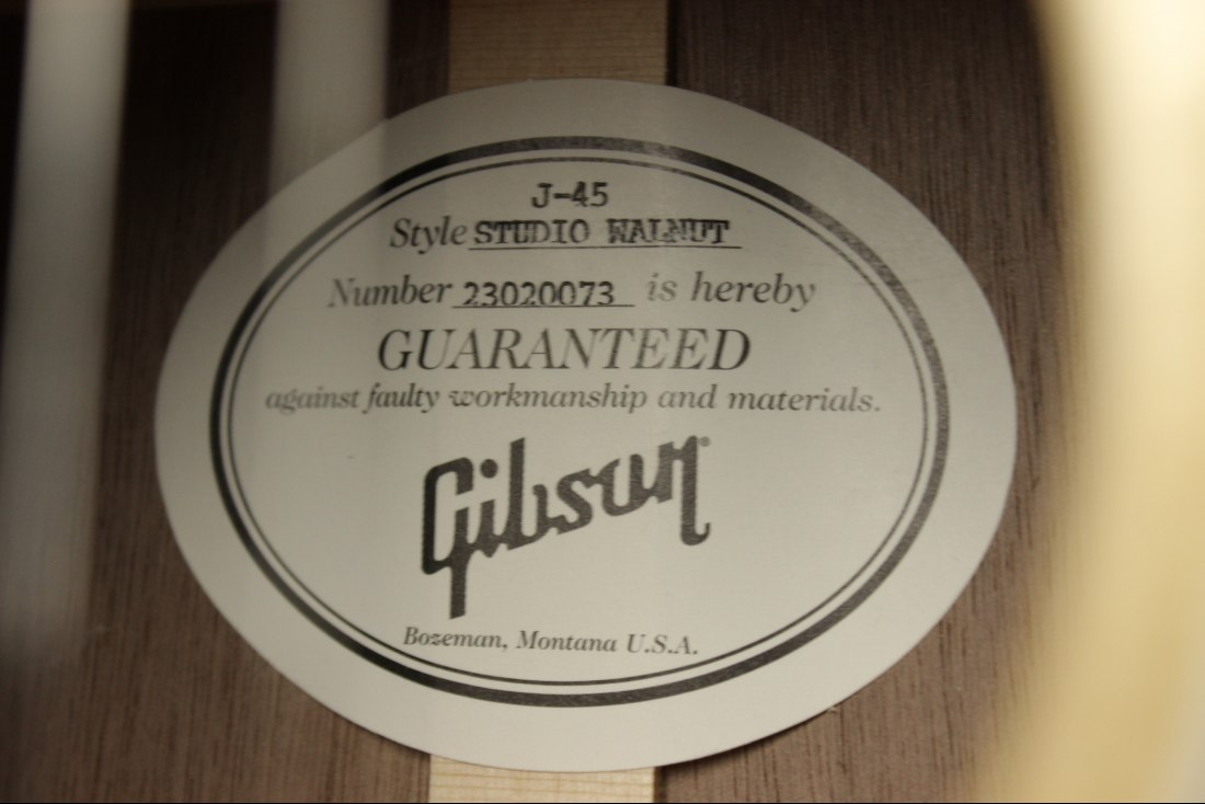 Gibson J-45 Studio - AN