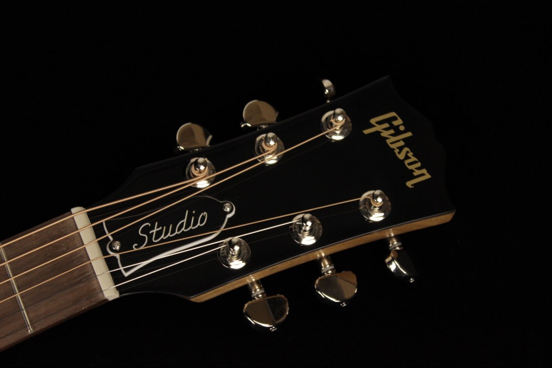 Gibson J-45 Studio - WB