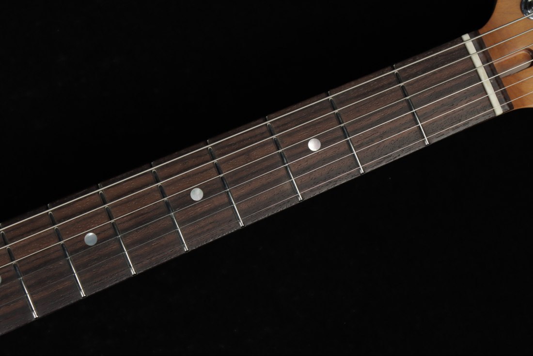 Ibanez AZ2204NW Prestige - VRD