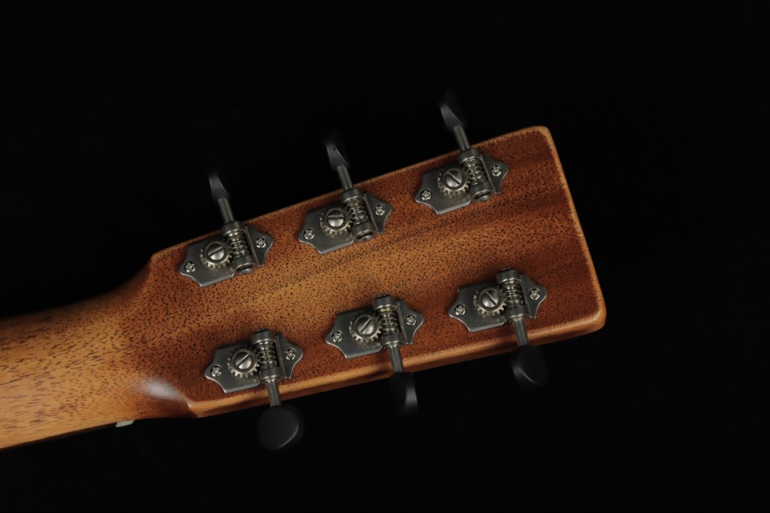 Martin 000-16 Streetmaster