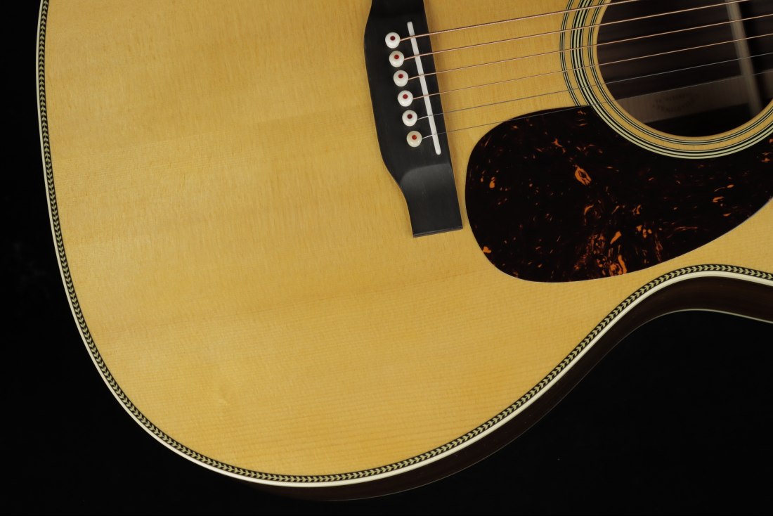 Martin 000-28