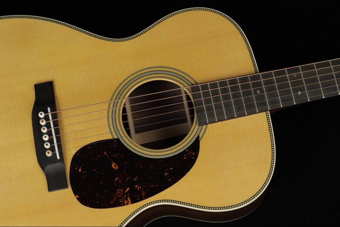 Martin 000-28