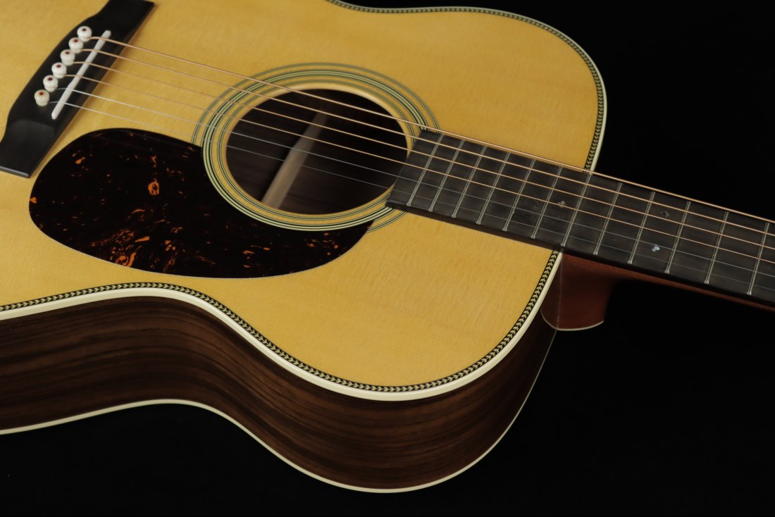 Martin 000-28