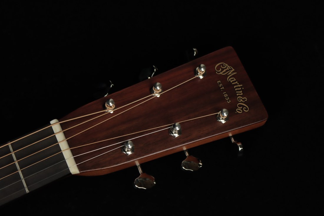 Martin 000-28