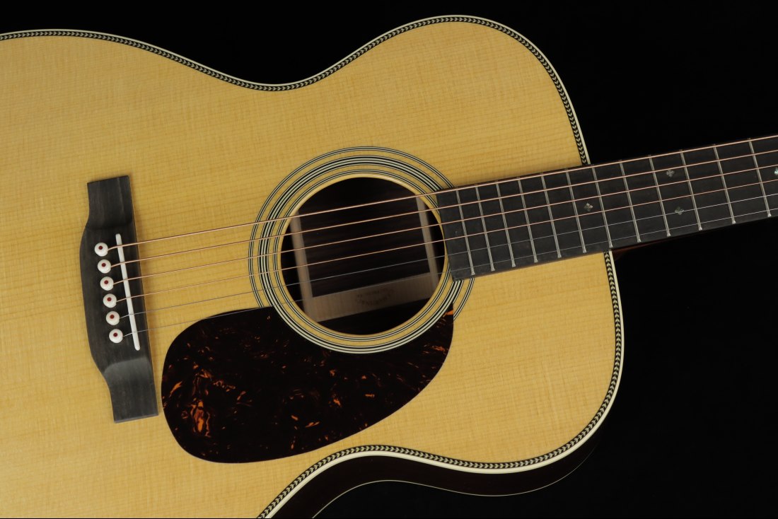 Martin 000-28