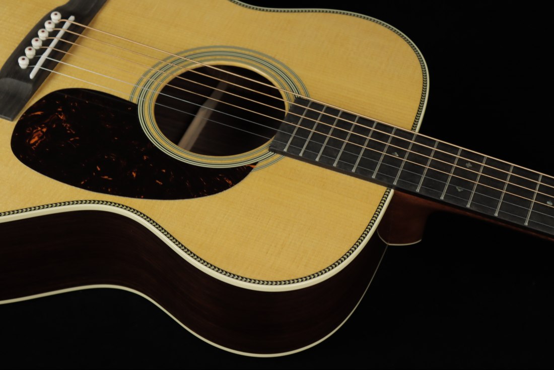 Martin 000-28