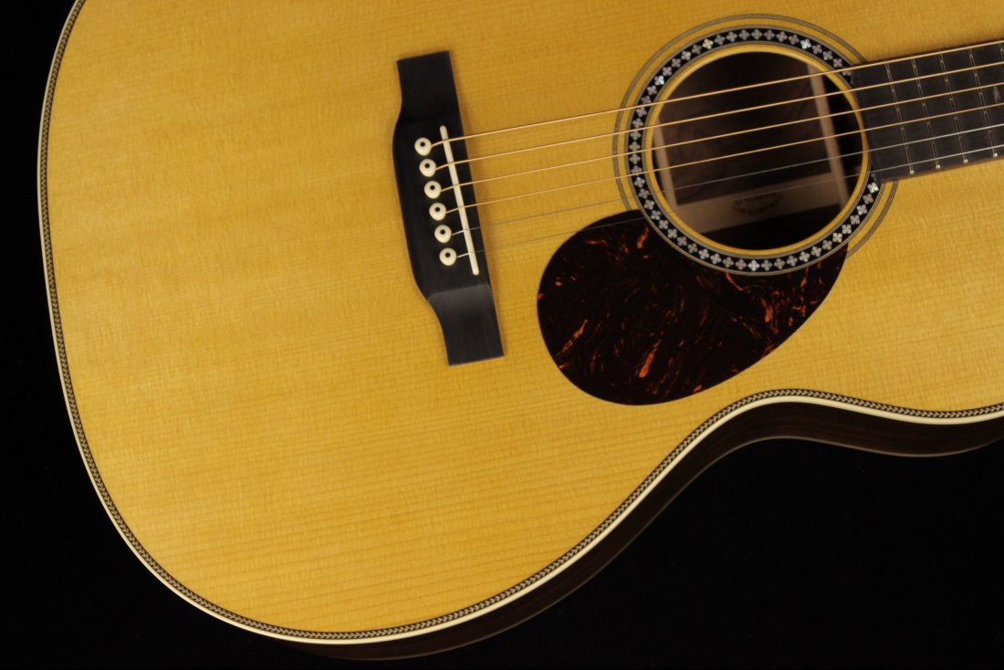 Martin Custom Shop OM-28 VTS Wild Grain Rosewood