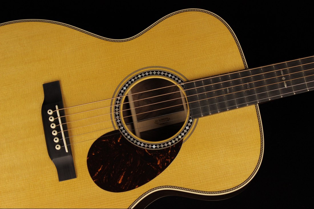 Martin Custom Shop OM-28 VTS Wild Grain Rosewood