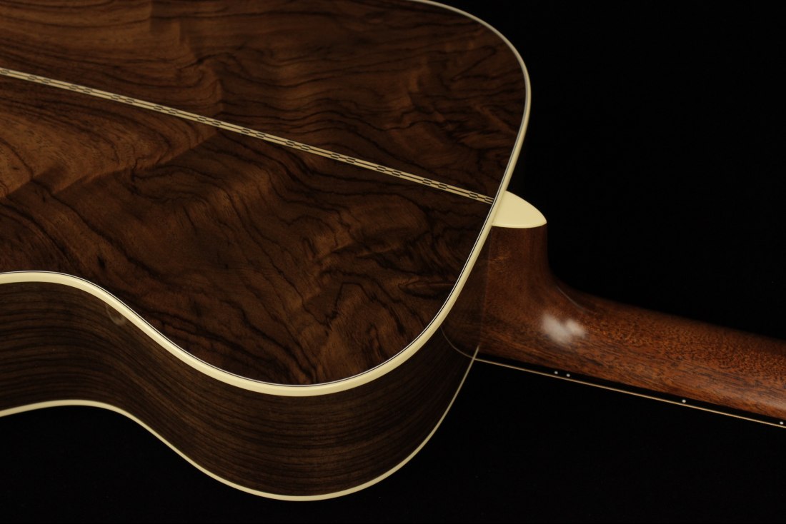 Martin Custom Shop OM-28 VTS Wild Grain Rosewood