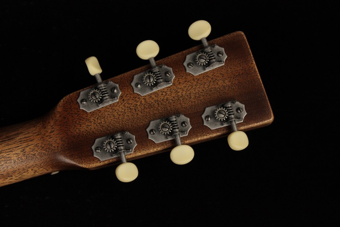 Martin D-15M Streetmaster