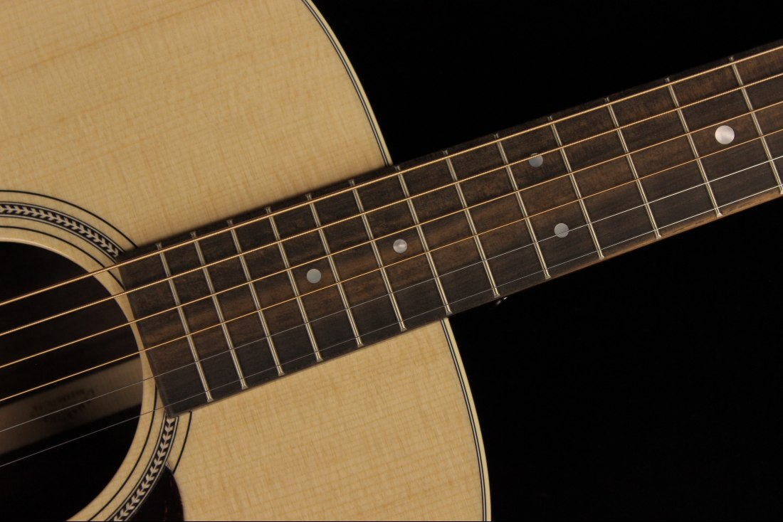 Martin D-16E Rosewood