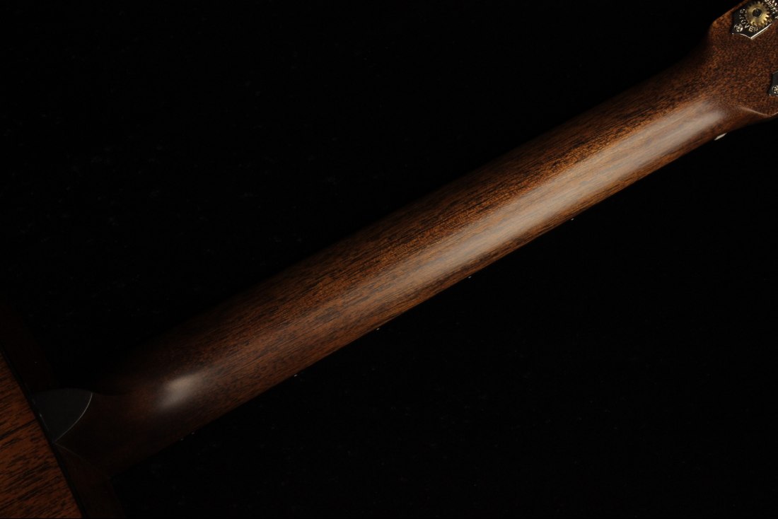 Martin D-18