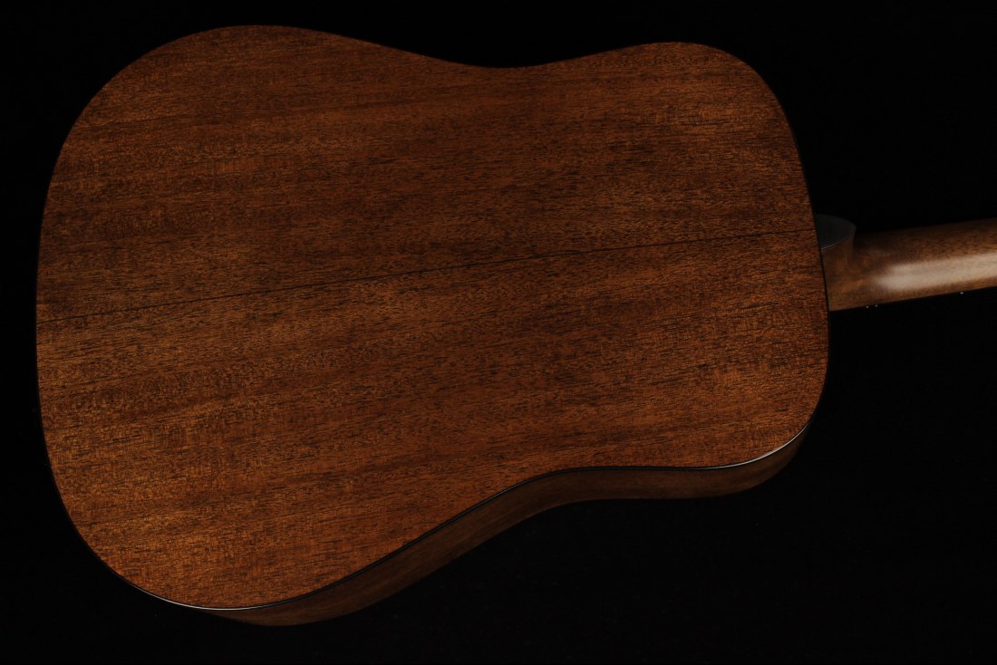 Martin D-18