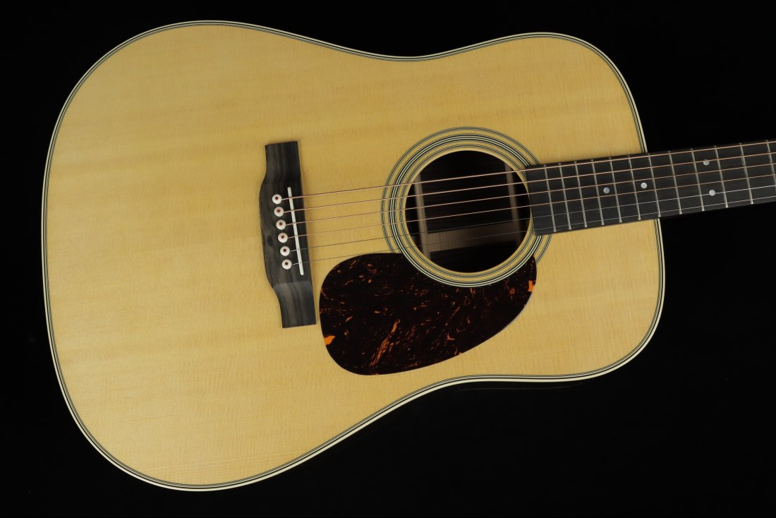 Martin D-28