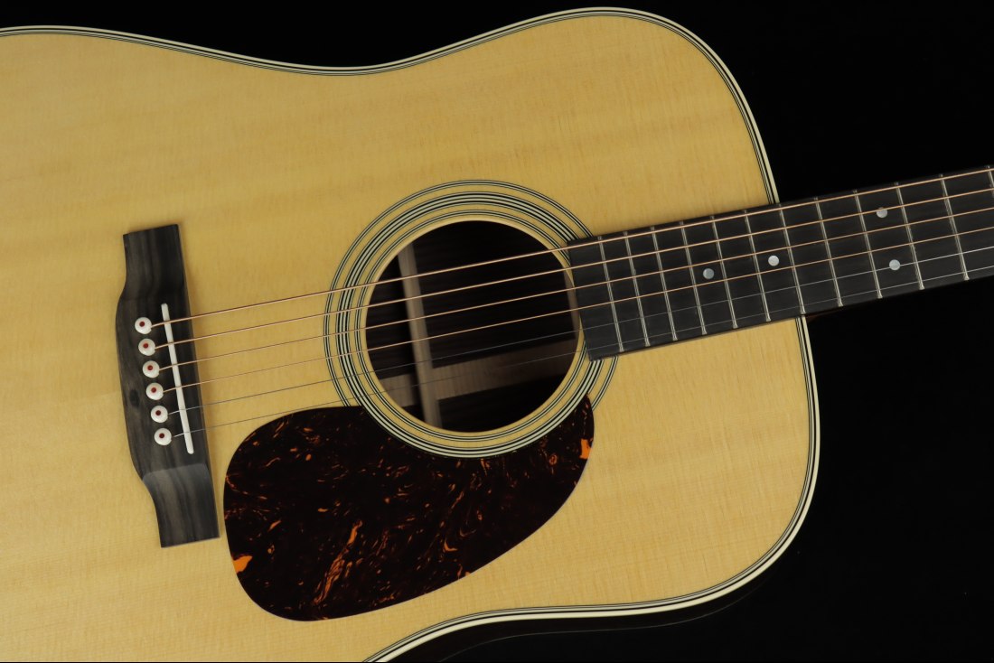 Martin D-28