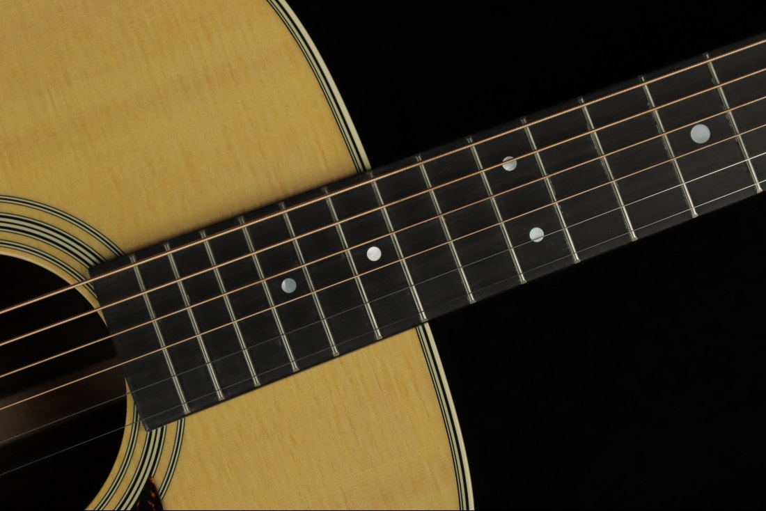 Martin D-28