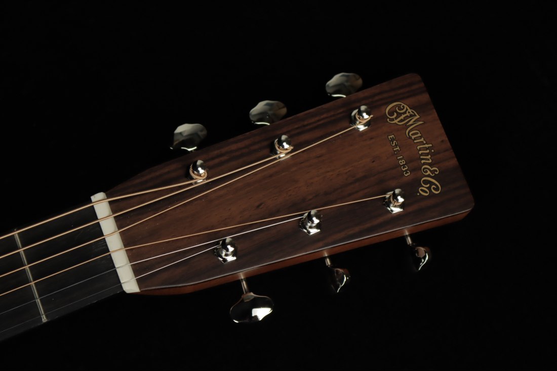 Martin D-28