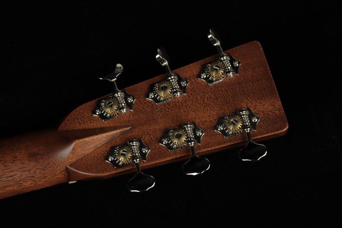 Martin D-28