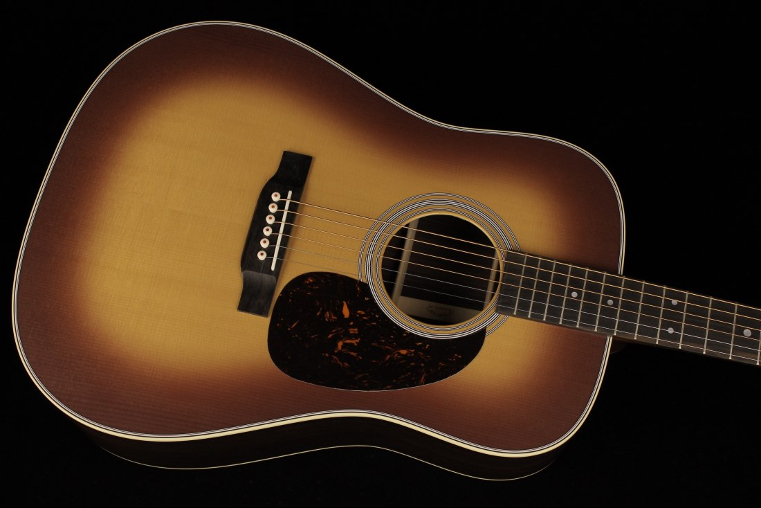 Martin D-28 Satin Amberburst