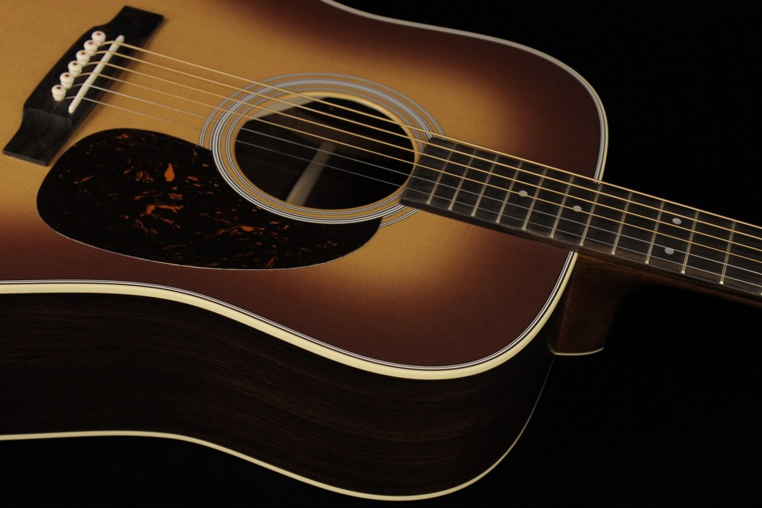 Martin D-28 Satin Amberburst