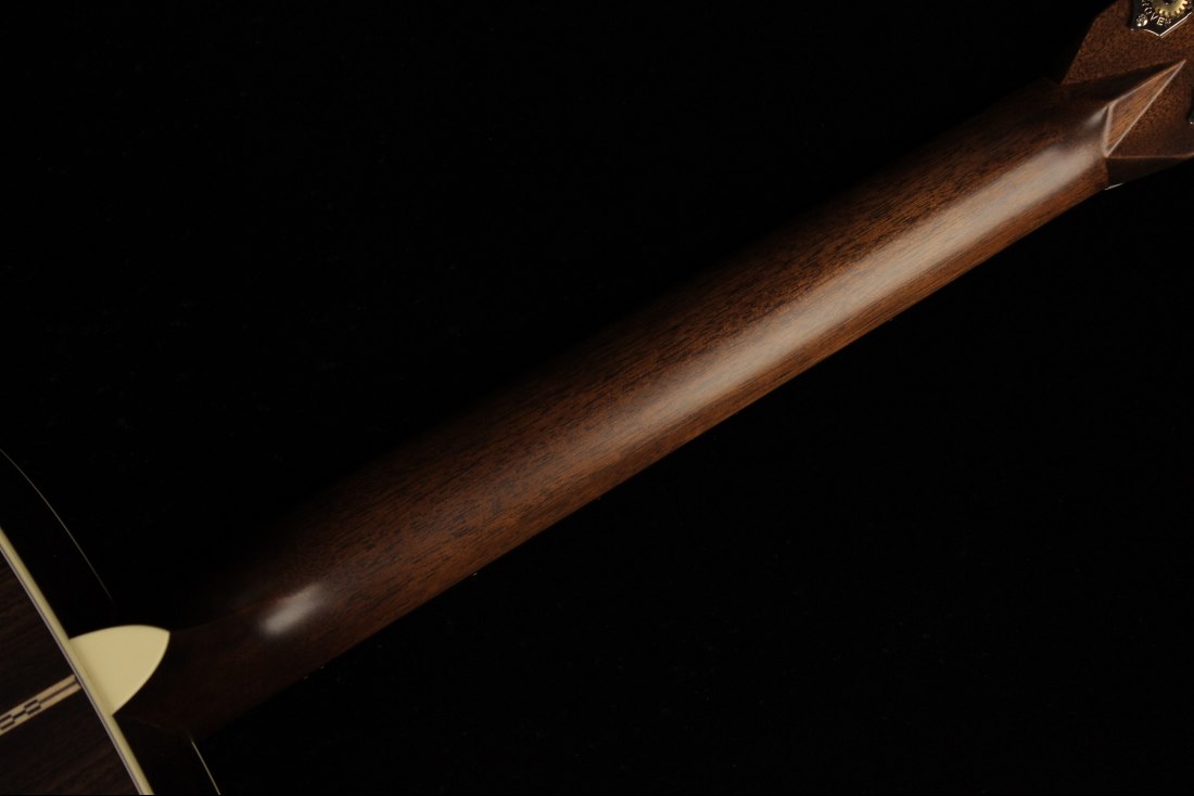 Martin D-28 Satin Amberburst