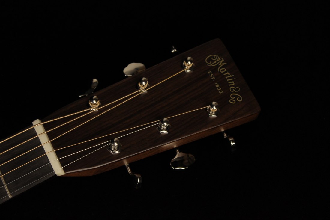 Martin D-28 Satin Amberburst