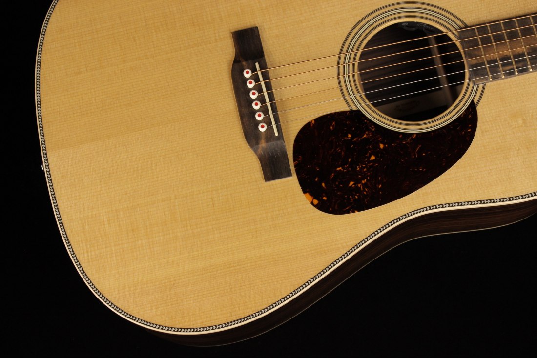 Martin D-28E Modern Deluxe