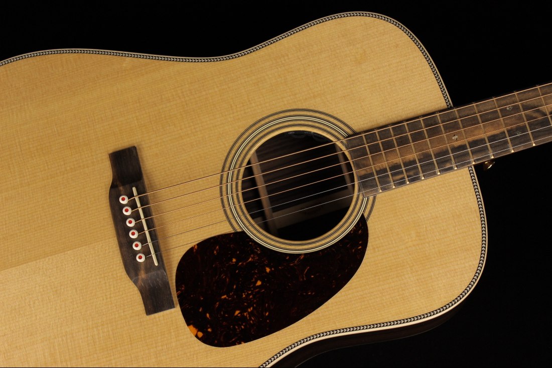 Martin D-28E Modern Deluxe