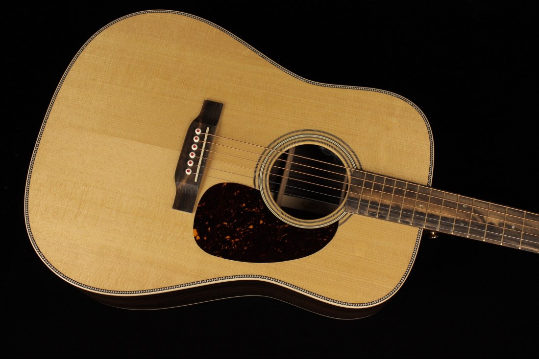 Martin D-28E Modern Deluxe