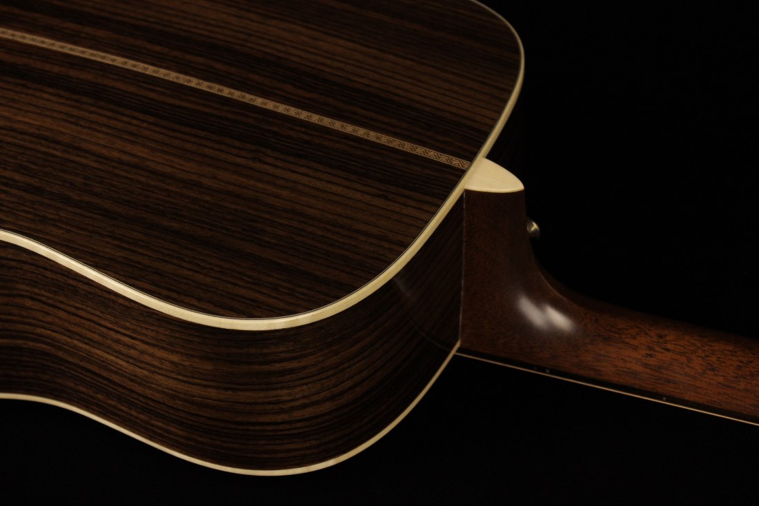 Martin D-28E Modern Deluxe