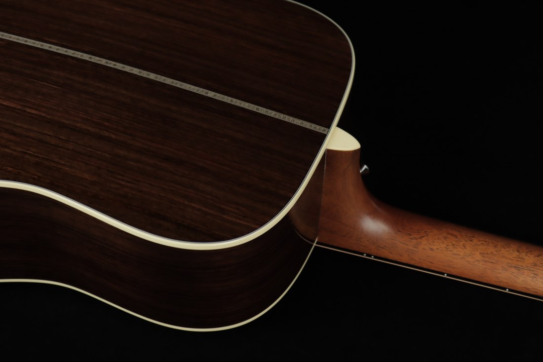 Martin HD-28E L.R Baggs Anthem