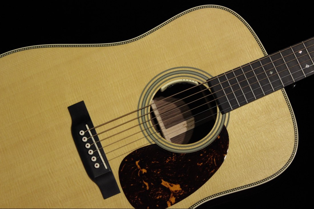 Martin HD-28E Reimagined L.R. Baggs Anthem